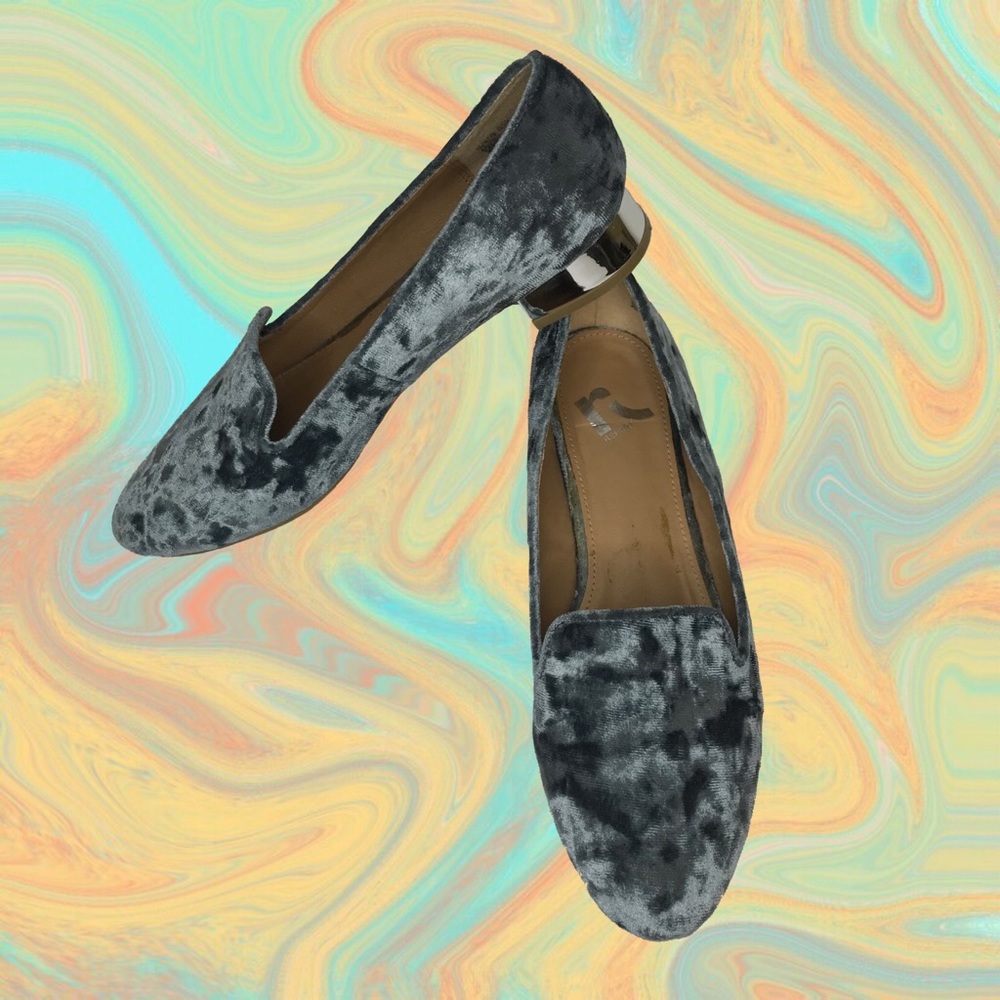 💙🪞REPORT “Dusty Blue” Velvet Loafers🕺🏻🥿